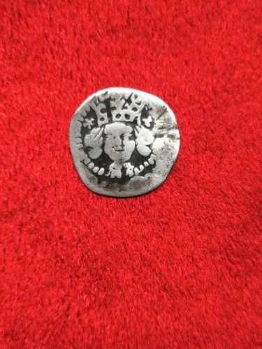Henry medieval hammered - v,