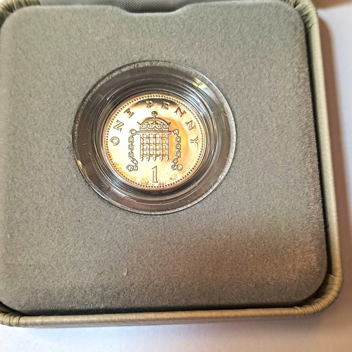 The royal mint 2018 - mint, uk